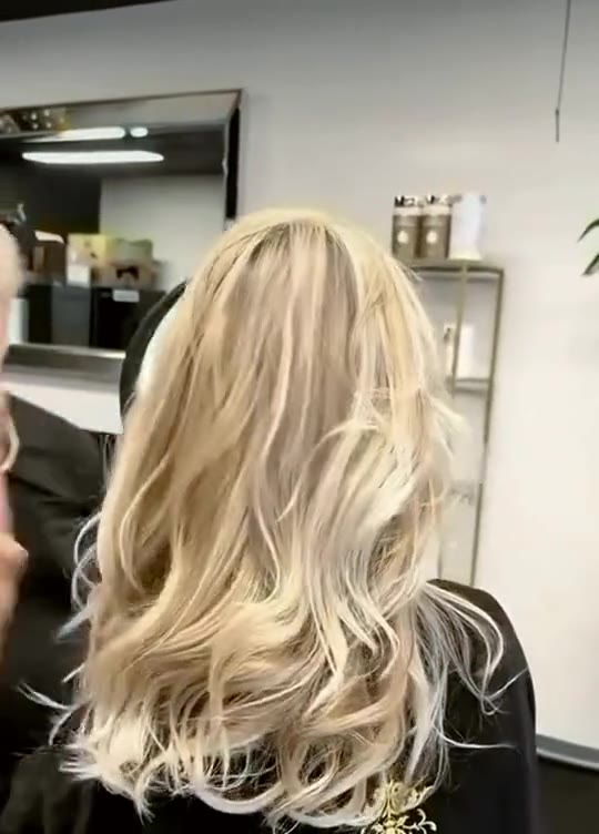 Finished blonde balayage waves