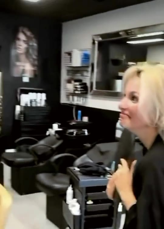 Inside the Building Beauty salon in Fort Lauderdale